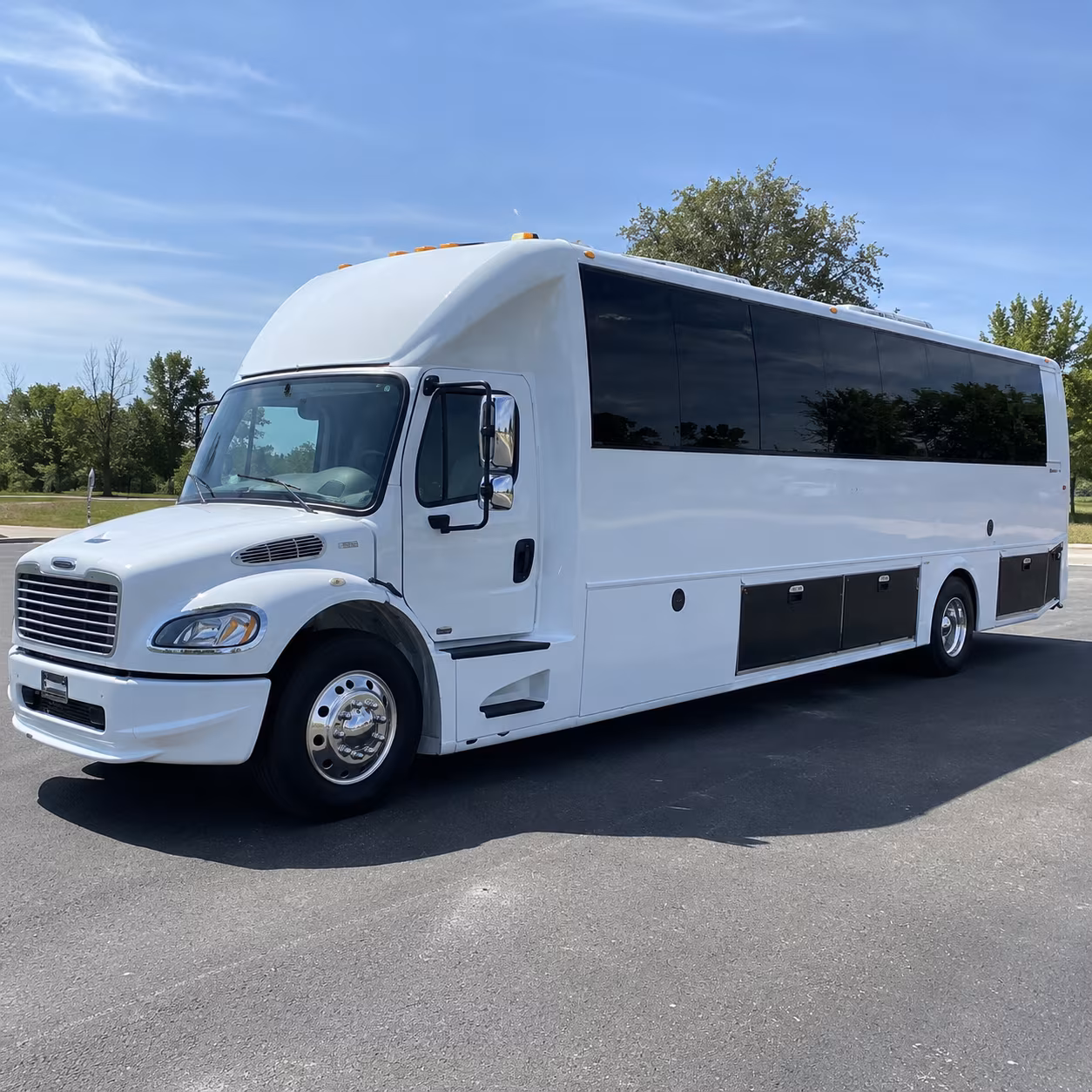 merced 40 passenger party bus