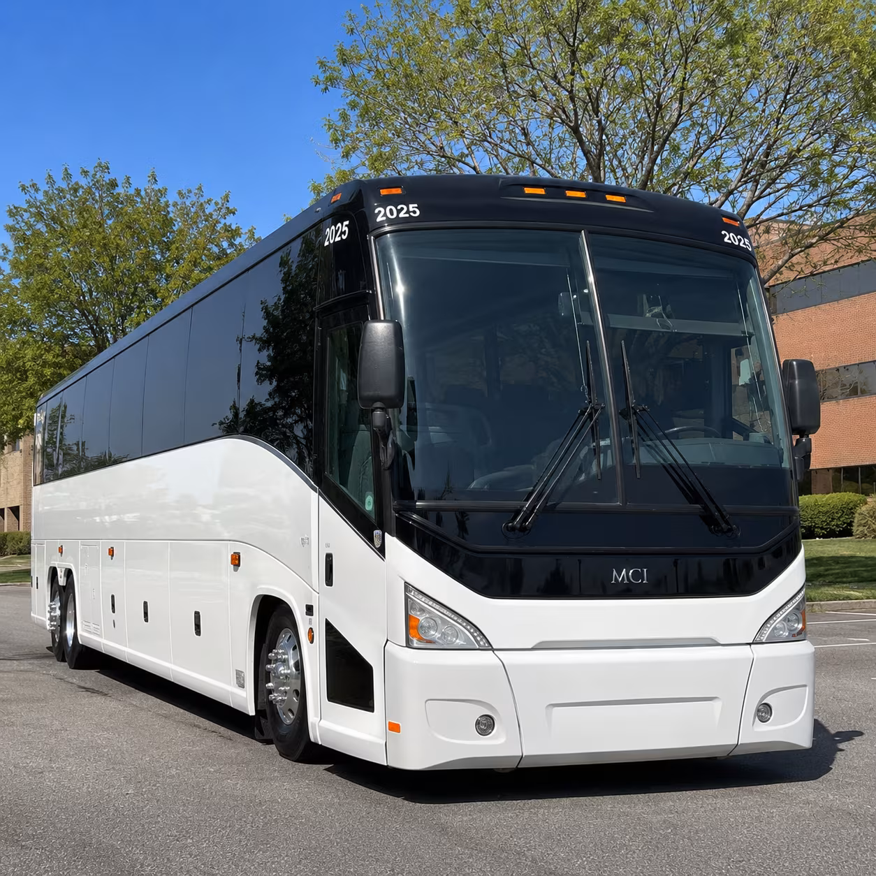 shuttle buses for uc merced commencement and campus events